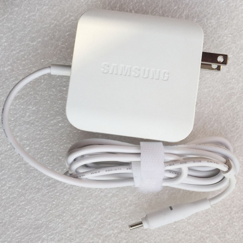 Genuine 45W Samsung NP900X4B Series 9 AC Adapter Charger