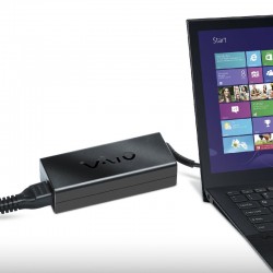 Genuine 90W Sony Vaio VGN-Z591UB VGN-Z610YB AC Power Adapter Charger